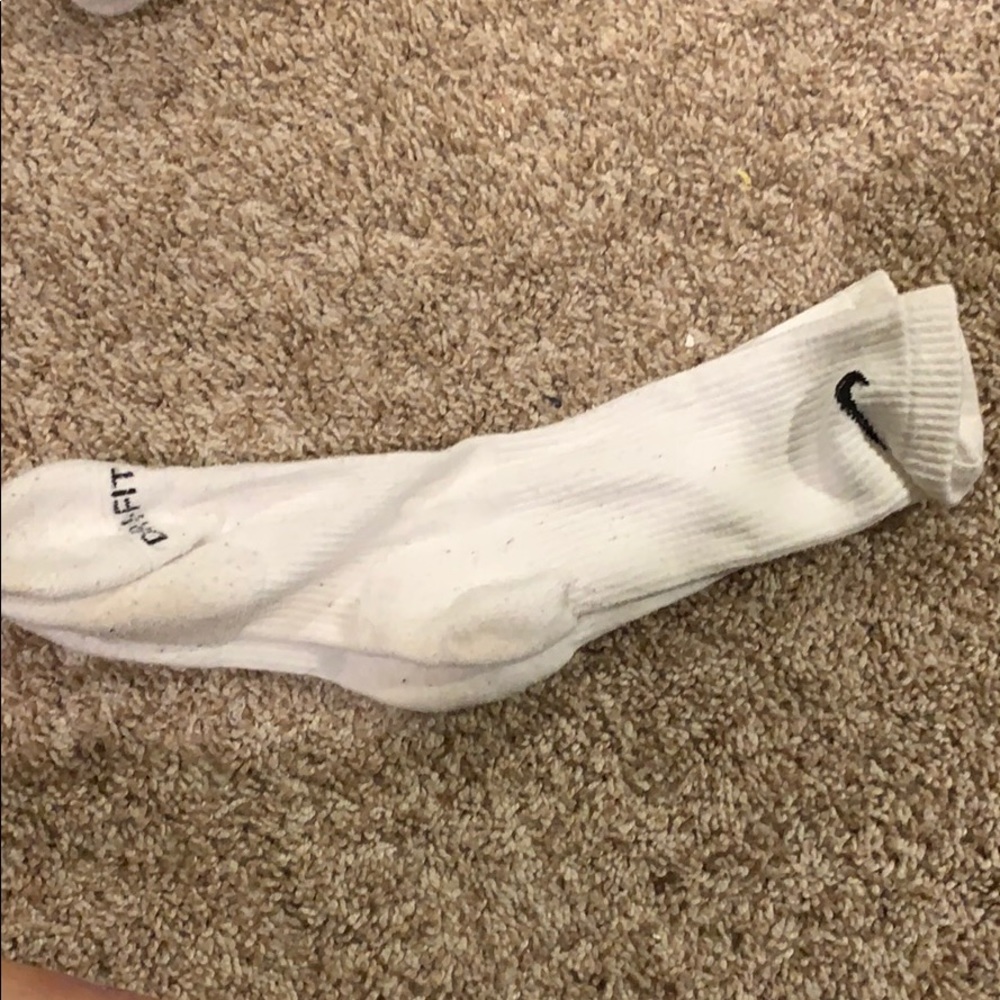 6 pairs of nike elite white socks